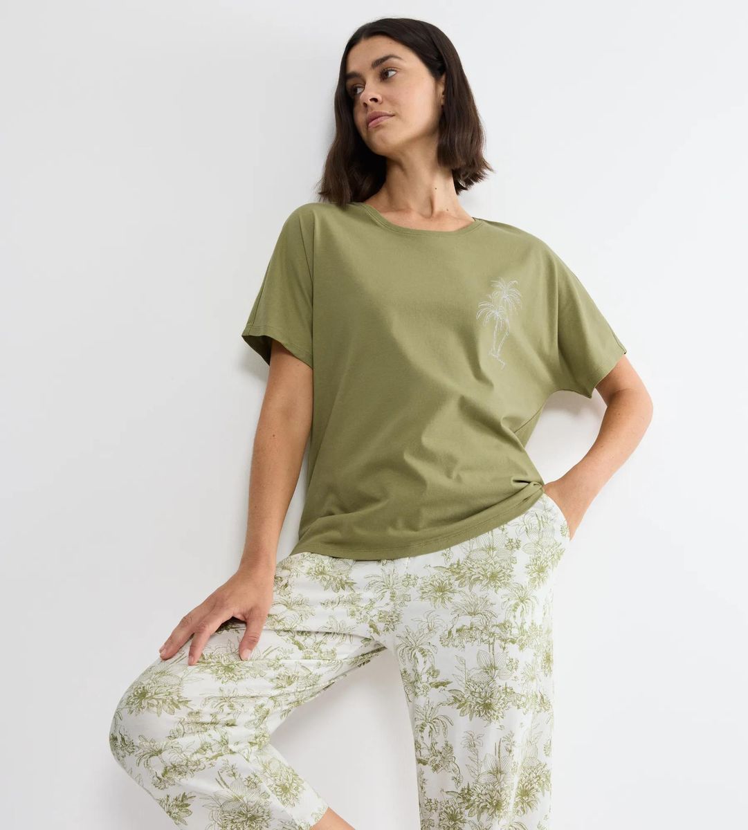 T-Shirt mit Palmenmuster und lockerer Passform