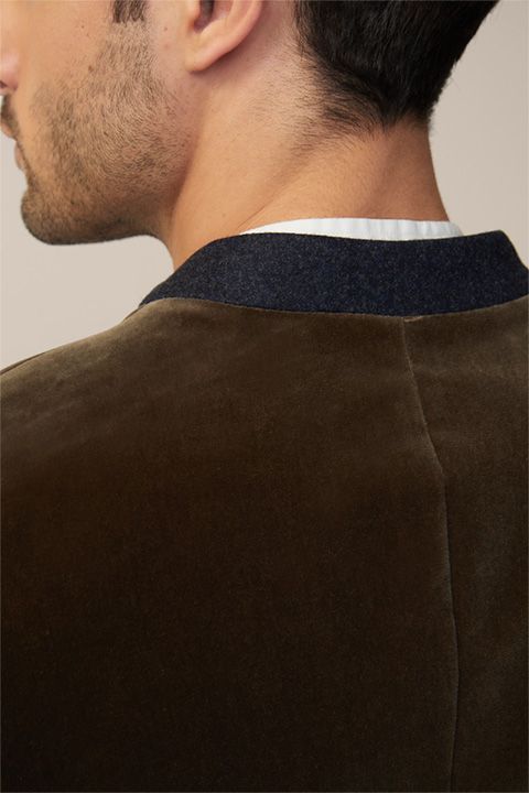 Au Trachten-Weste: Braune Samtweste mit blauem Besatz, traditionell Deutsch