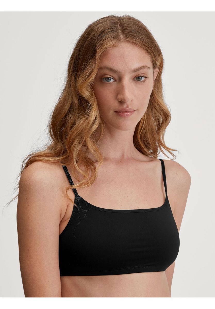 Schlichtes minimalistisches Alltags-Bralette-Top