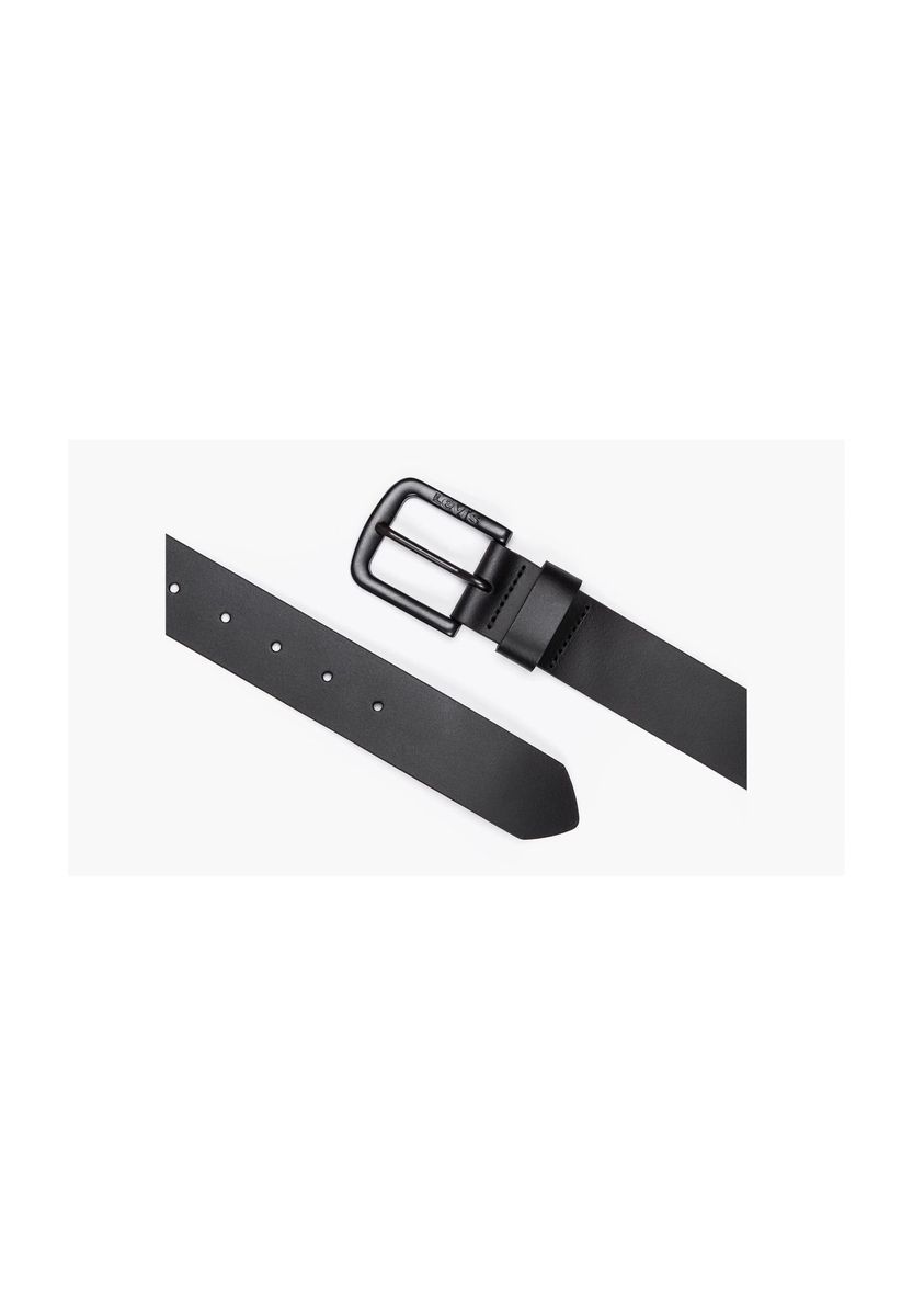 Klassischer schwarzer Ledergürtel mit Schnalle