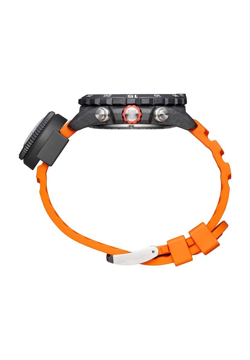 Robuste schwarze Chronographenuhr mit Kompass