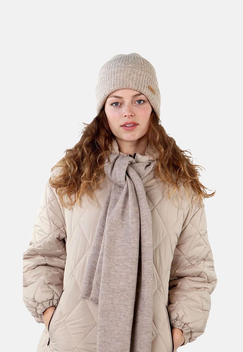 Gerippte Strickmütze mit Rollbund