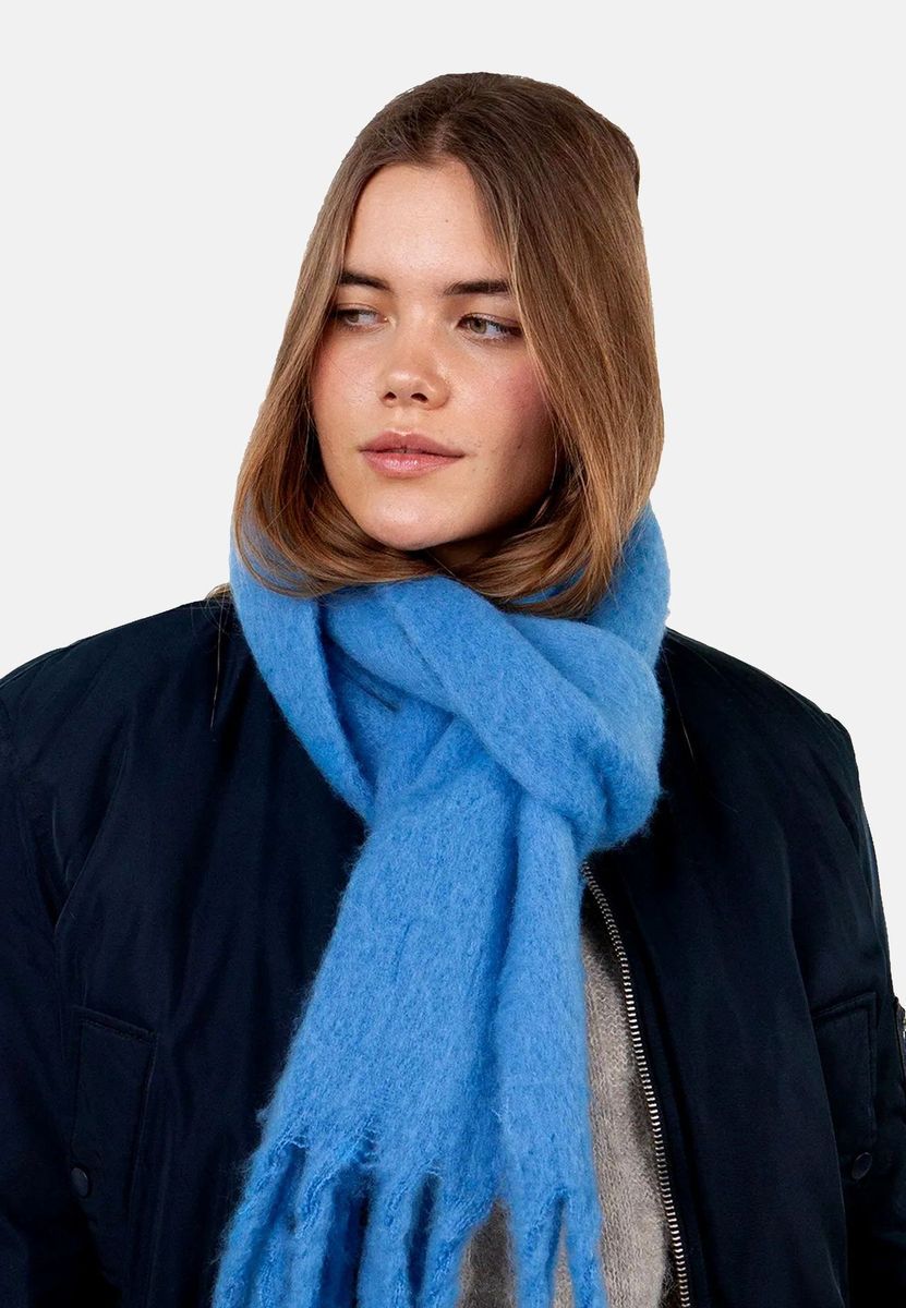 Weicher Winter Schal mit Fransen