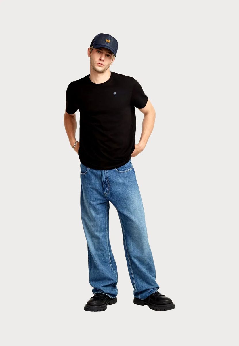 Minimalistisches Melange-T-Shirt mit Rundhalsausschnitt