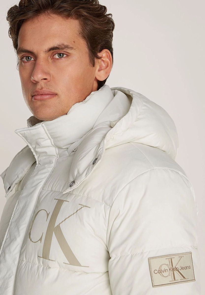 Gefütterte Pufferjacke mit Kapuze