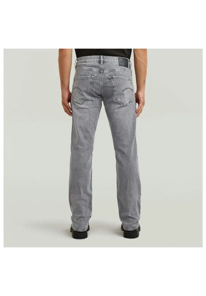 Gerade geschnittene Jeans in verwaschenem Grau