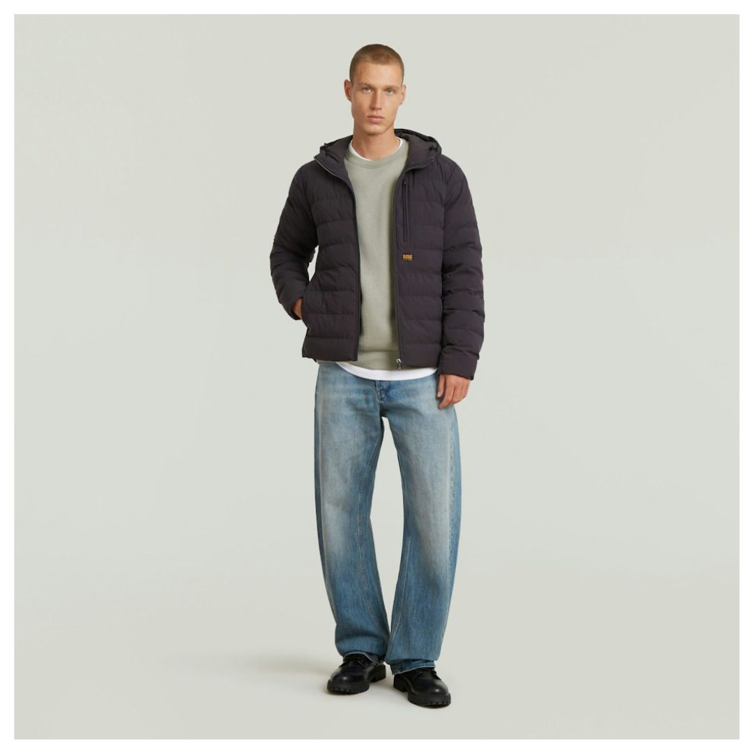Horizontal gesteppte Kapuzen-Liner-Jacke