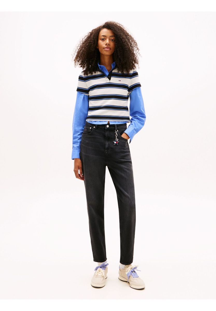 Hochtaillierte Jeans mit schmal zulaufendem Bein