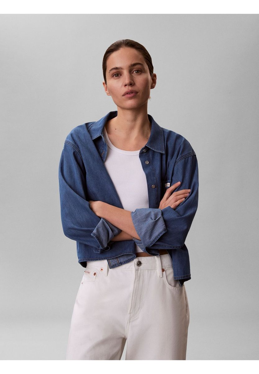 Locker geschnittenes Jeanshemd mit Knopfleiste