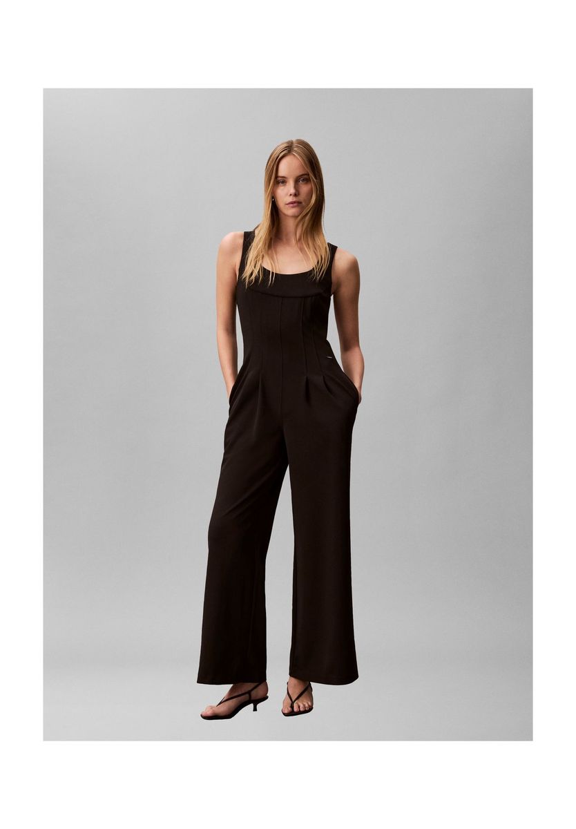 Ärmelloser, weibeiniger Damen-Jumpsuit