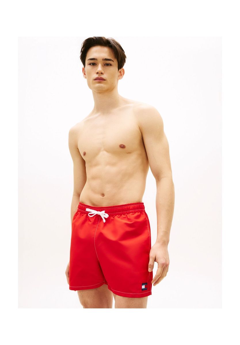 Klassische rote Badeshorts mit Kordelzug