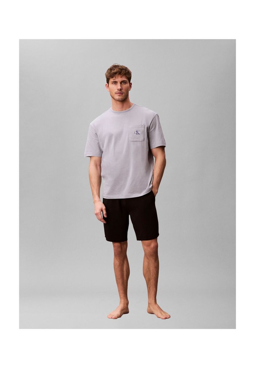 Lounge-Shirt mit Monogramm-Tasche und Rundhalsausschnitt