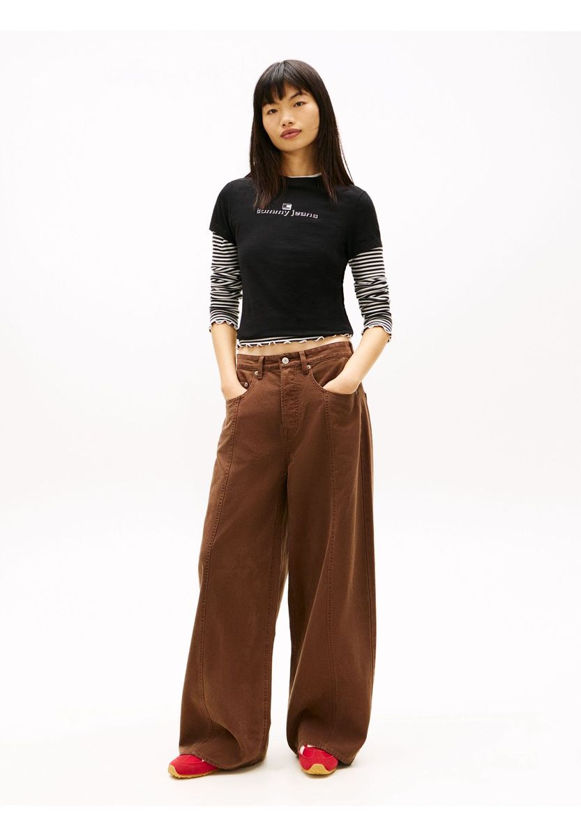 Figurbetontes Logo-Grafik-T-Shirt aus Baumwolle