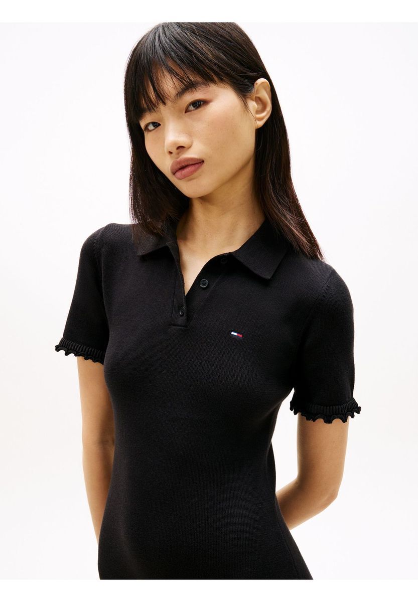 Figurbetontes Strickkleid mit Polokragen