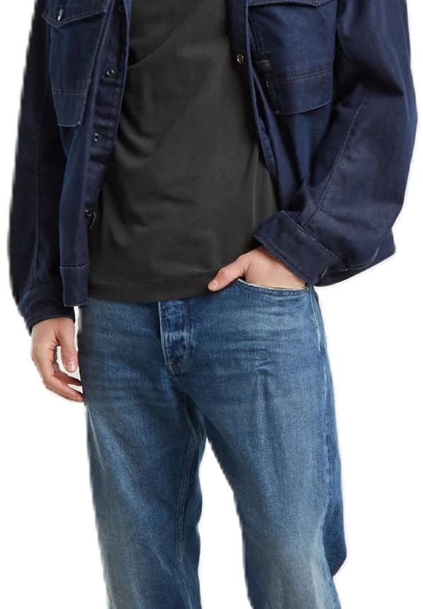 Polohemd aus gebrannter schwarzer Baumwolle