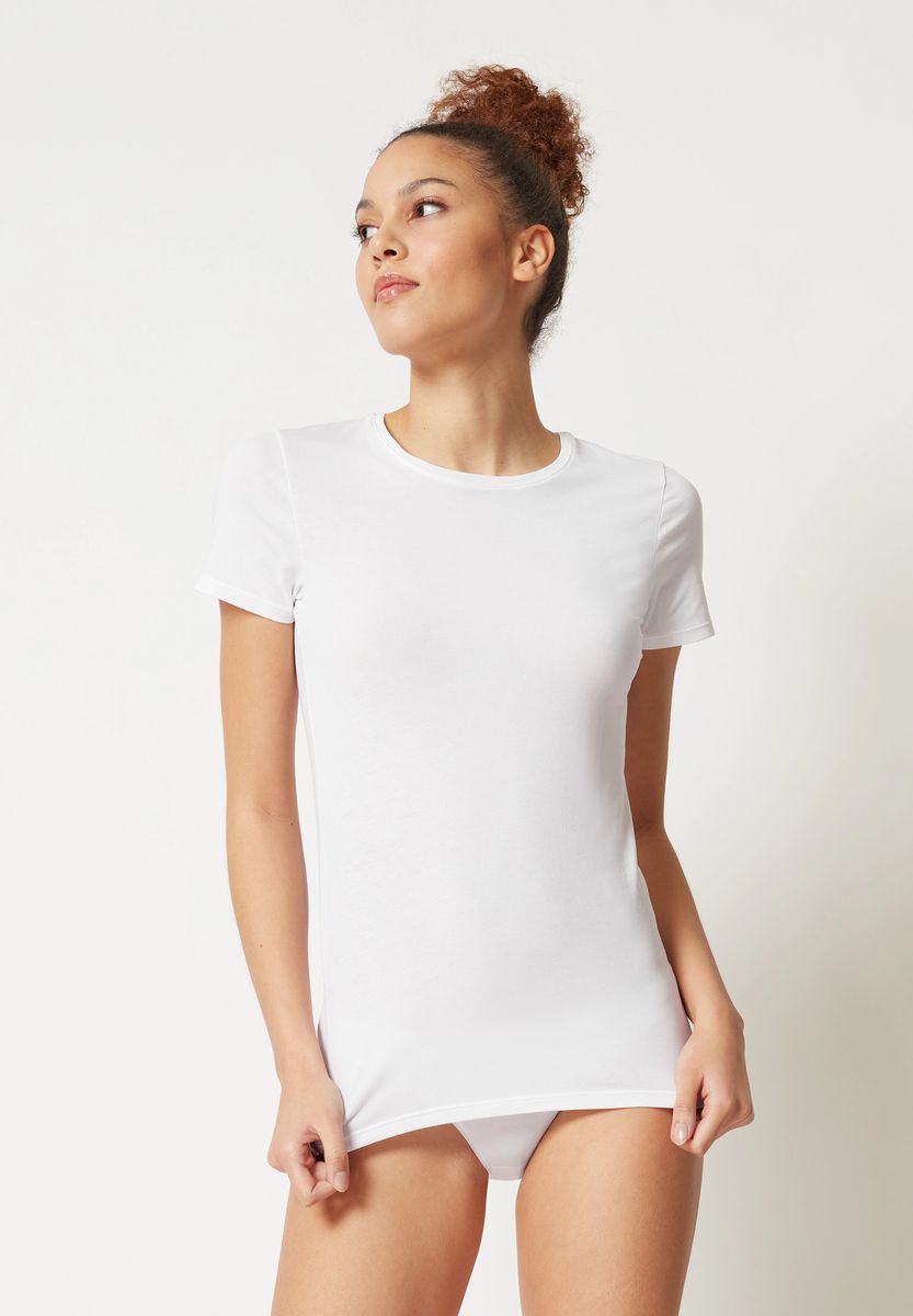 Figurbetontes Basic Shirt mit Rundhalsausschnitt