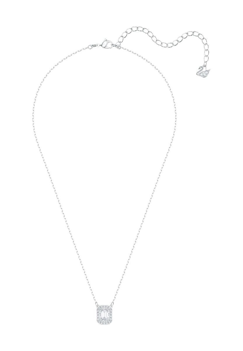 Elegante, silberfarbene Halskette mit Kristallanhänger