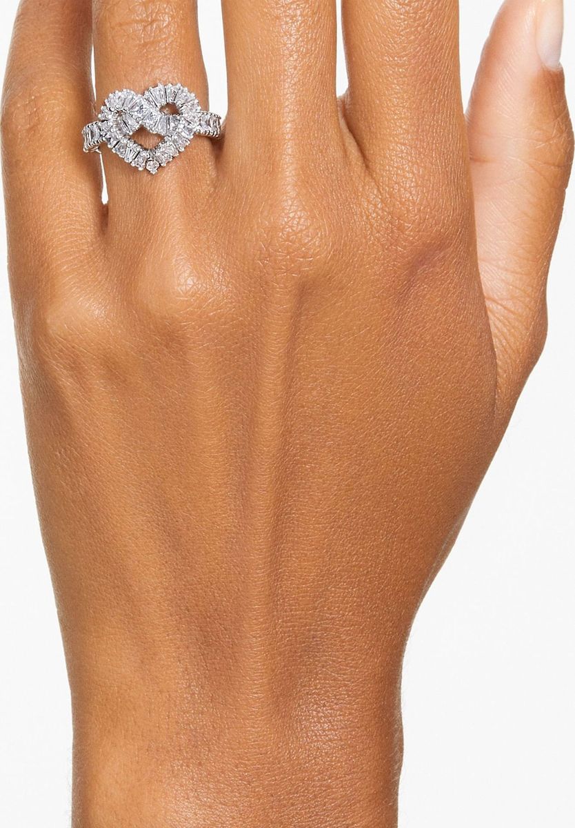 Herzförmiger Baguette-Schliff Kristallring