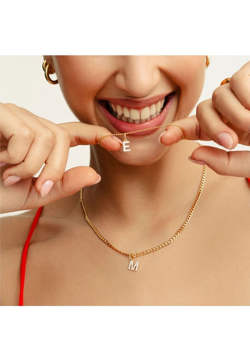 Buchstabe E Gold Anhänger mit Zirkonia