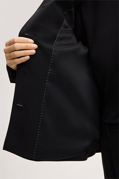 Marc Cain Schwarze Crêpe Stretch Blazer Jacke mit Taschen