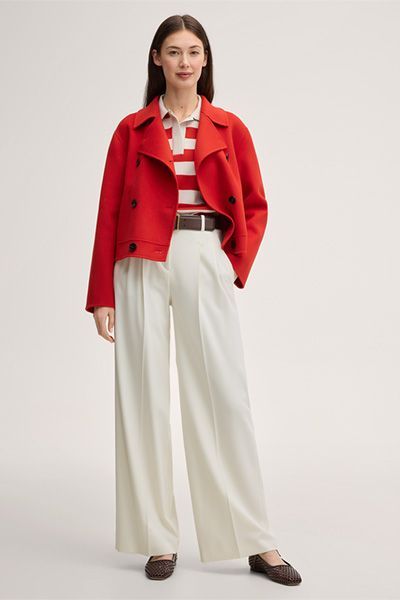 Woll-Doubleface-Doppelreiher-Jacke in Rot mit schwarzen Knöpfen