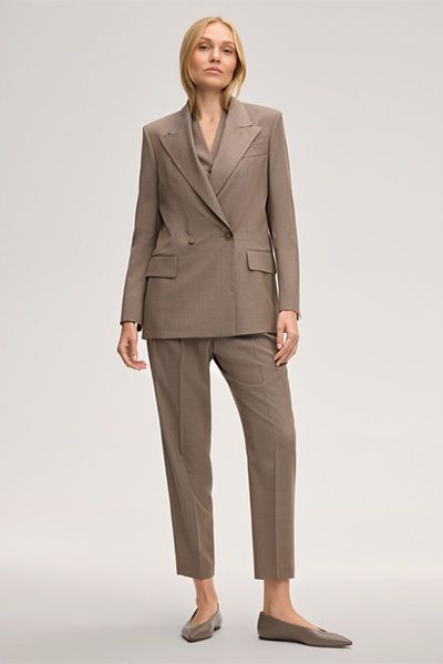 Estrato Woll-Doppelreiher-Blazer in Taupe mit steigendem Revers