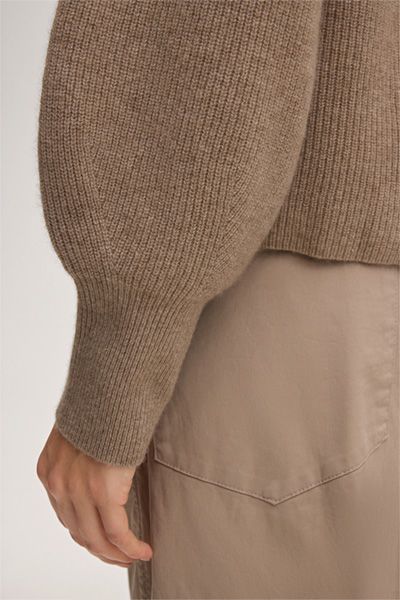 Cashmere-Pullover in Beige mit Ballonärmeln und Rippstrick