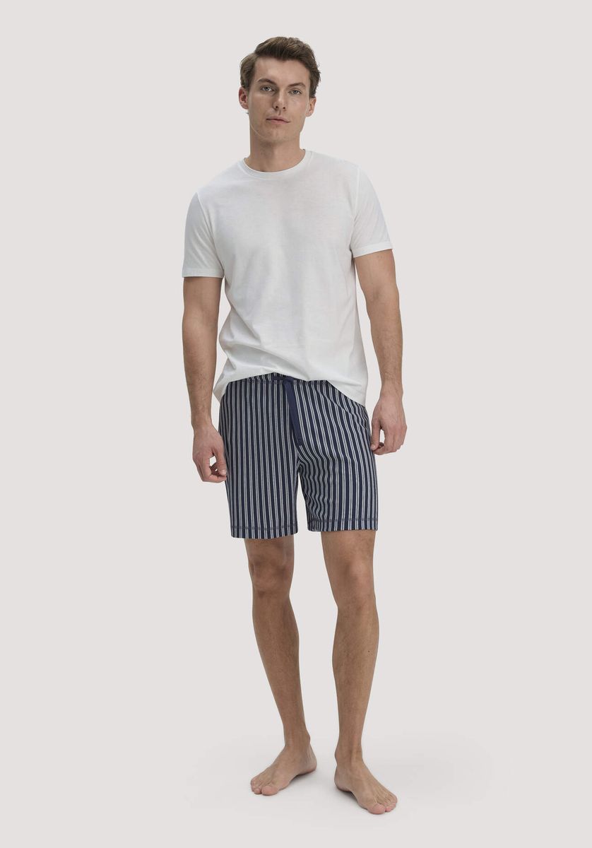 hessnatur Herren Schlaf Shorts Relaxed aus Bio-Baumwolle - blau - Größe 46