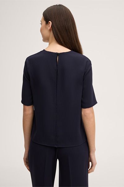 Marineblaue Crêpe Kurzarmbluse mit Fransenbesatz Rundhalsausschnitt