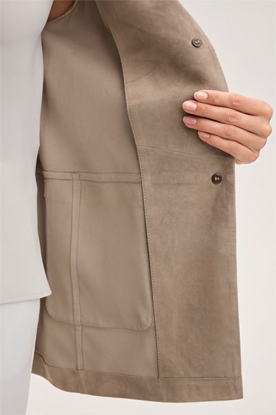 Taupe Lammveloursleder Blazer mit fallendem Revers und Taschen