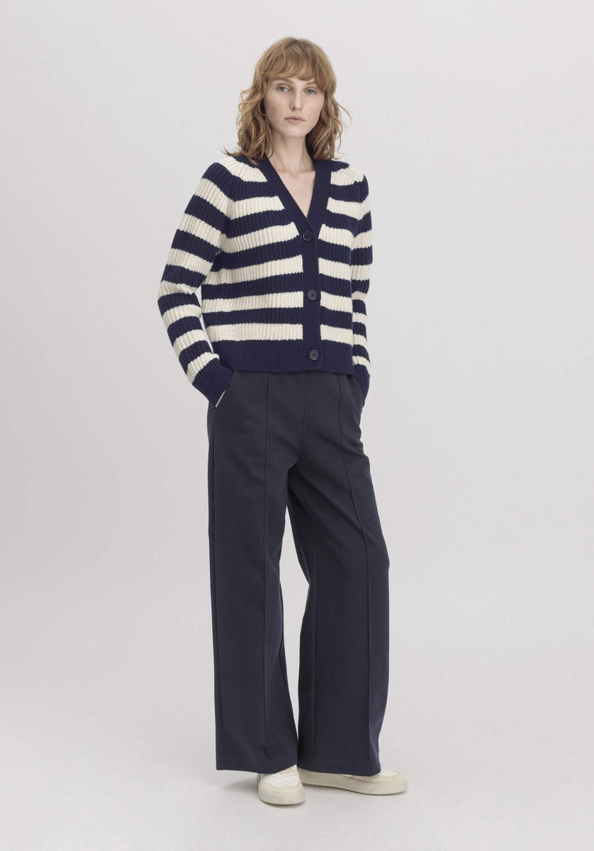 Gestreifte Strickjacke aus Merino-Wollmischung