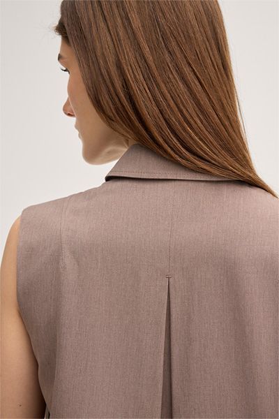 Ungewöhnliches ärmelloses Lyocell-Hemdtop in Taupe Braun