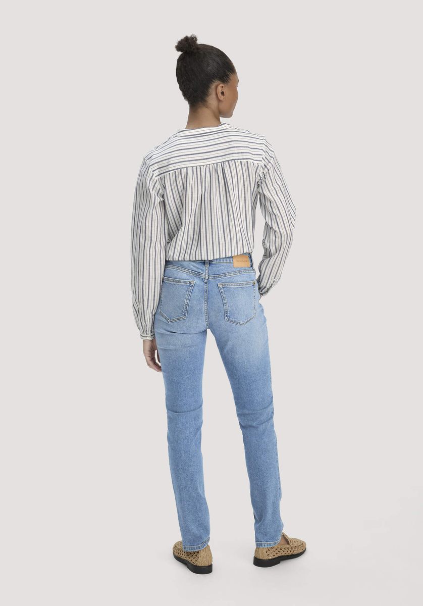 hessnatur Damen Jeans LEA Mid Rise Slim aus Bio-Denim - blau - Größe 25/30