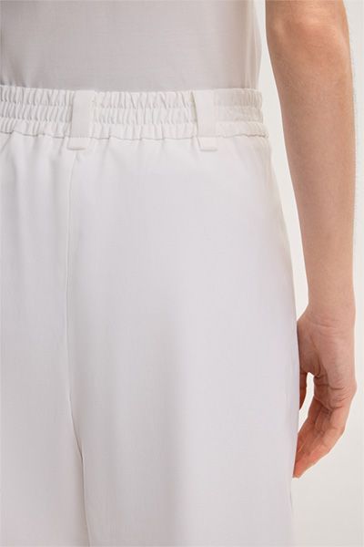 Baumwollstretch-Gabardine-Palazzo-Hose mit Bundfalte in Weiß