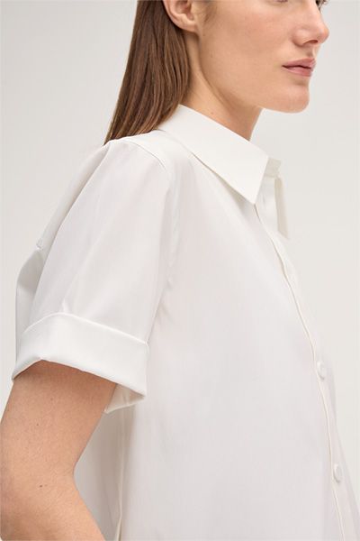 Baumwollstretch Kurzarm Bluse in Ecru mit Aufgeschlagenen Ärmeln