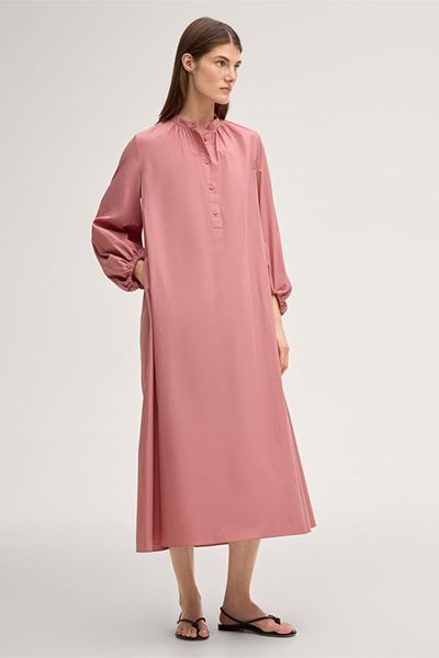 Maxikleid aus Baumwolle mit Stehkragen in gedecktem Rosa
