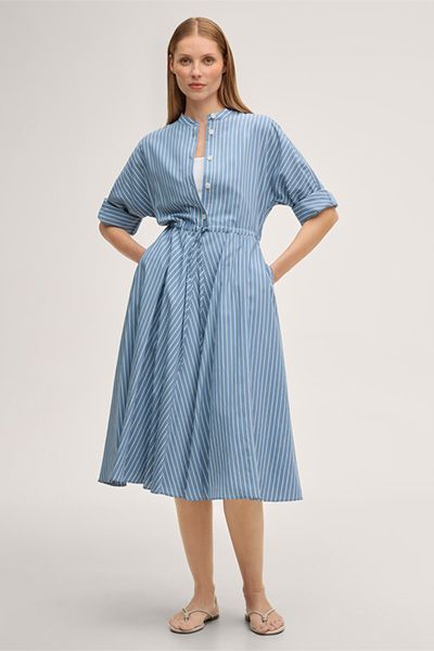 Gestreiftes Viskosemischungs-Midikleid mit Stehkragen in Blau-Ecru