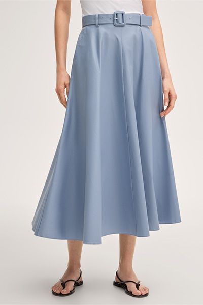 Baumwollstretch-Midi-Rock mit Gürtel in Hellblau A-Linie