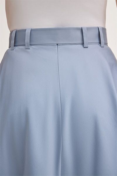 Baumwollstretch-Midi-Rock mit Gürtel in Hellblau A-Linie