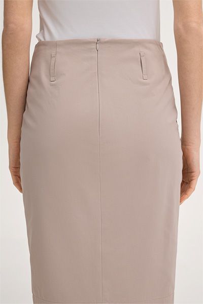 Marc Cain Gabardine-Bleistiftrock aus Baumwollstretch in Taupe