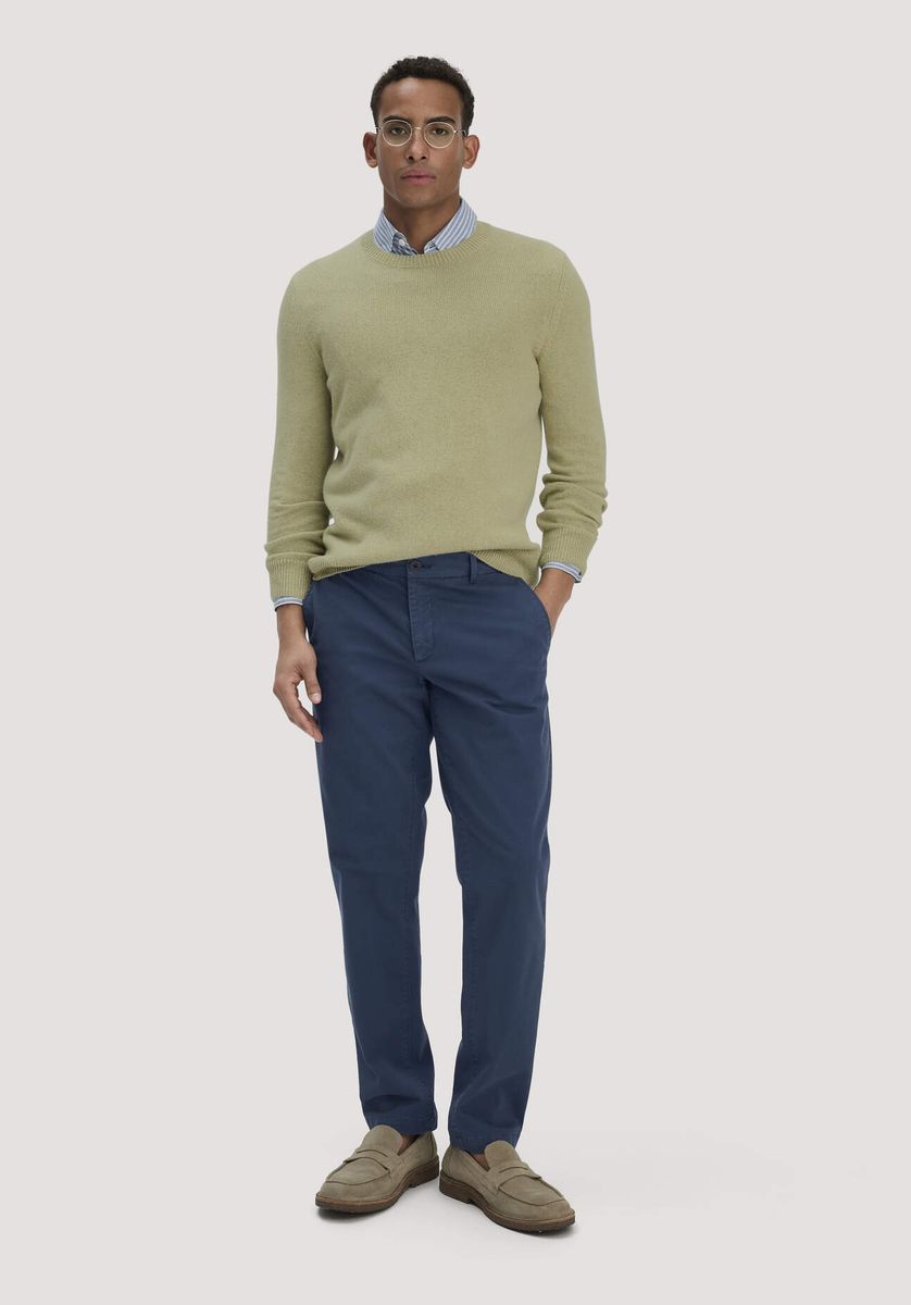 Klassische Chino aus Baumwolle mit normaler Passform