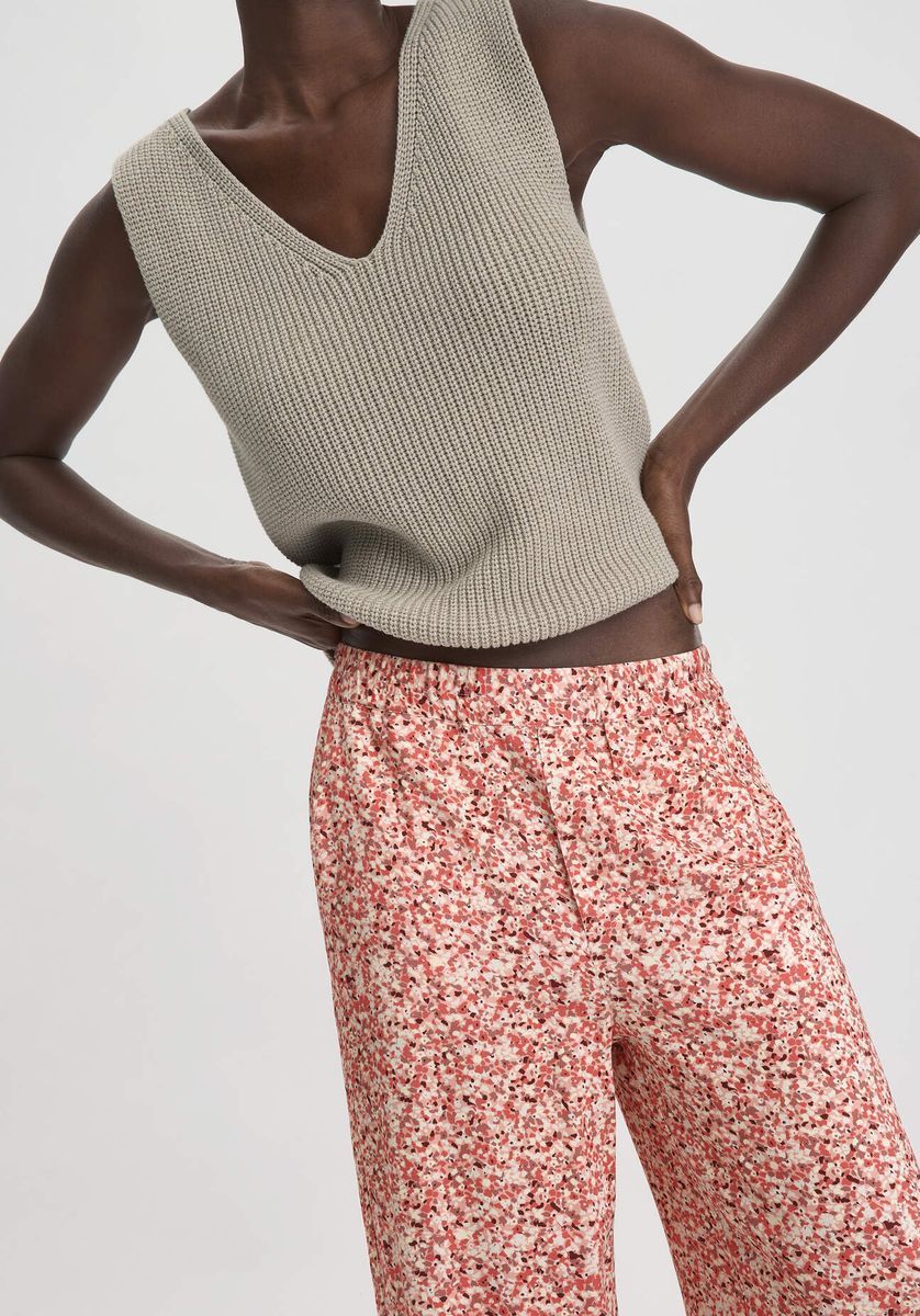 Weite Hose mit Blumenmuster und Relaxed-Schnitt