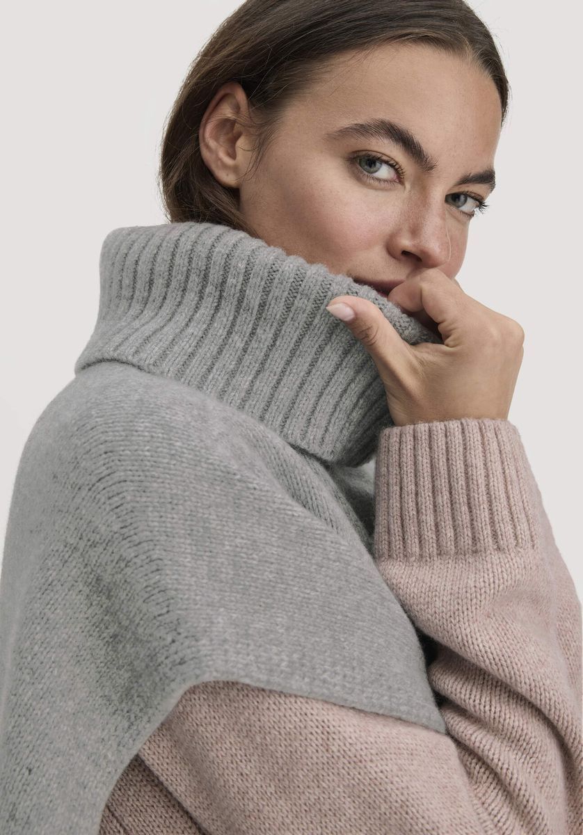 Oversize Rollkragen Wollponcho