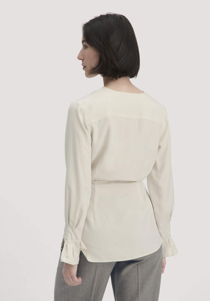 Elegante beige Wickelbluse mit Bindeband