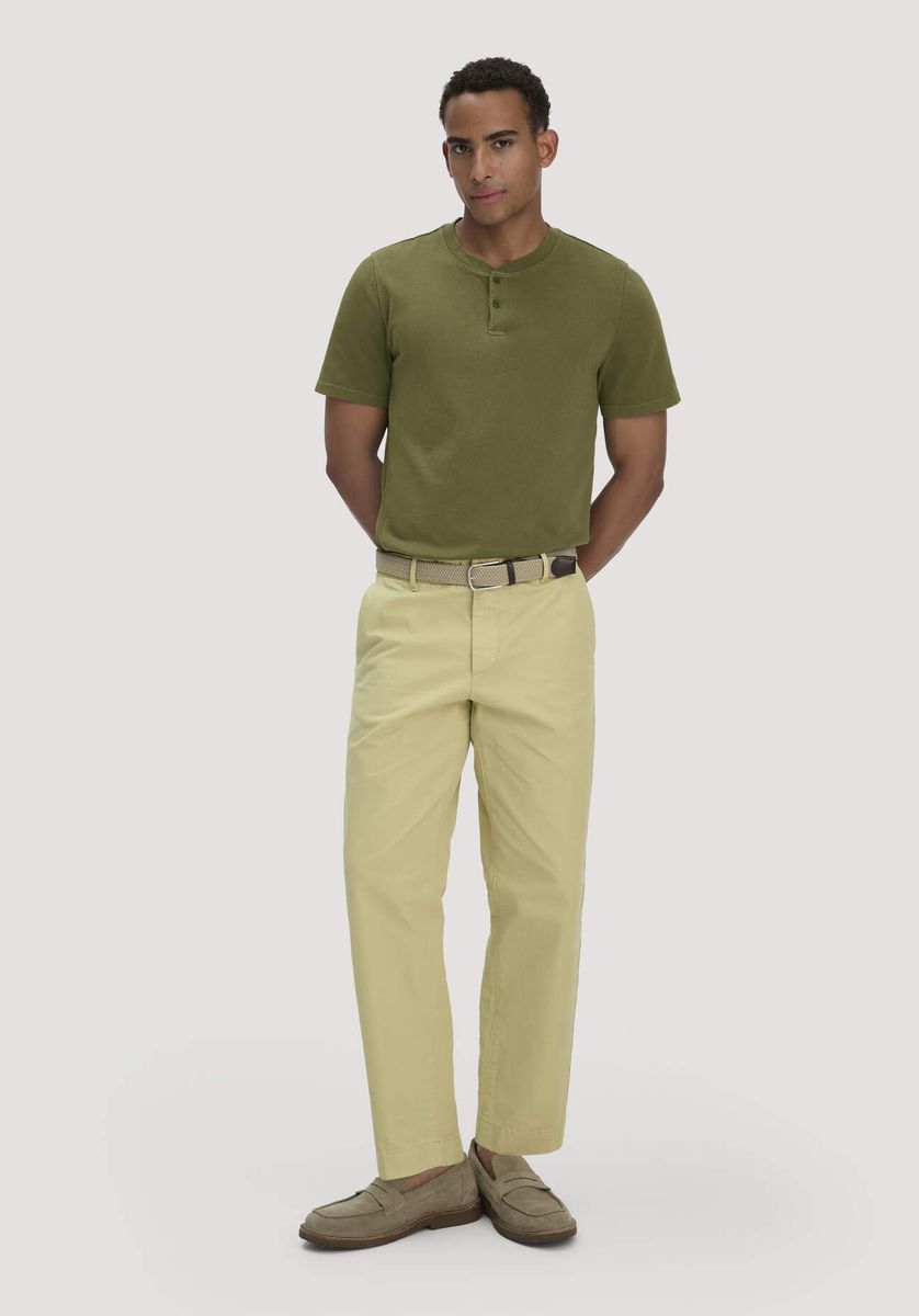 hessnatur Herren Heavy Jersey Henley Shirt Relaxed aus Bio-Baumwolle - grün - Größe 46