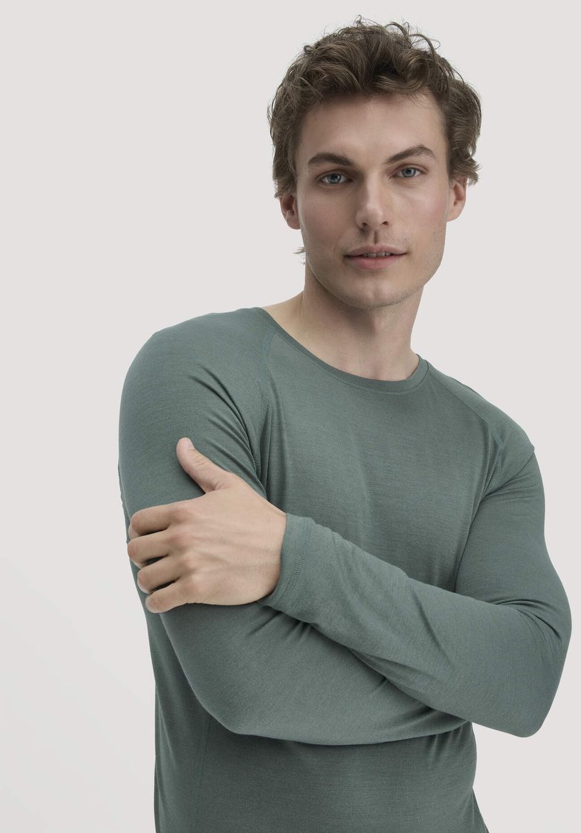 hessnatur Herren Wool-Silk Longsleeve aus Bio-Merinowolle mit Seide - grün - Größe 48