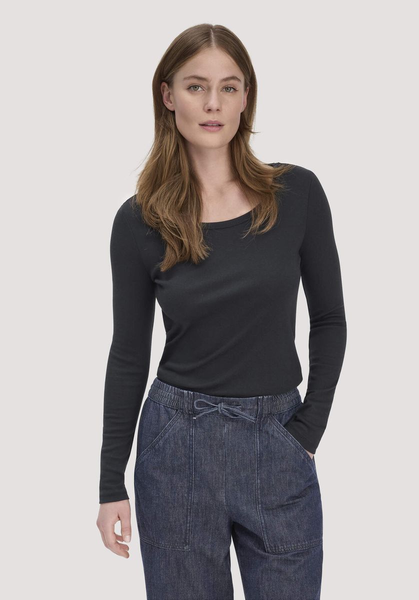 Figurbetontes Langarmshirt mit weichem Rippmuster
