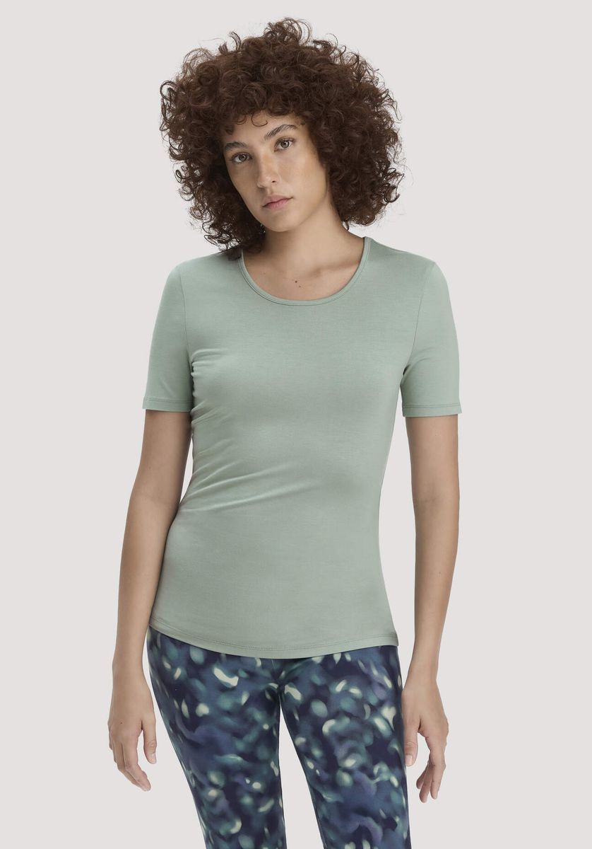 hessnatur Damen T-Shirt PURE FLOW aus TENCEL™ Modal - grün - Größe 34