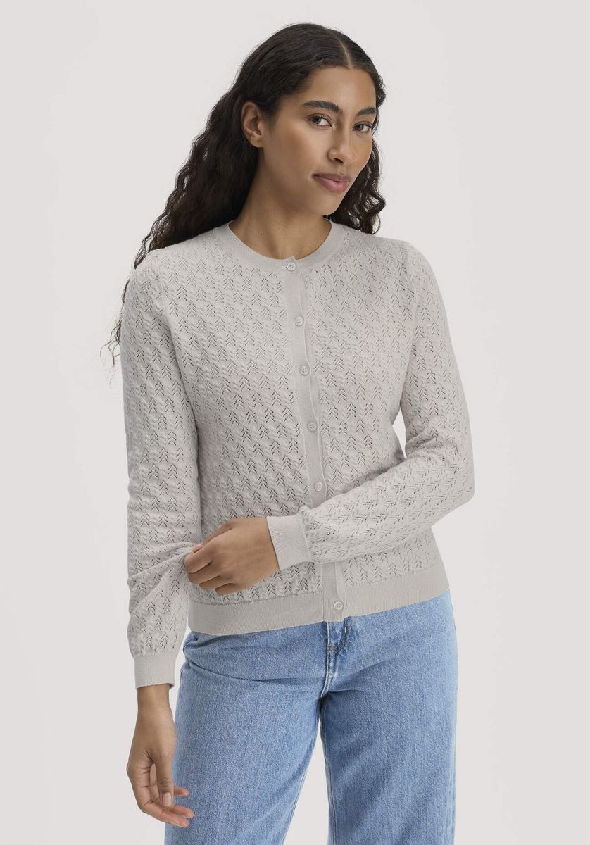 hessnatur Damen Strick Jacke Regular aus Bio-Baumwolle mit Merinowolle - beige - Größe L