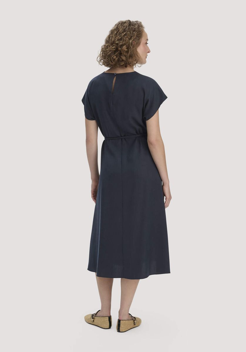 hessnatur Damen Gewebe Kleid mit Wickeloptik Midi aus TENCEL™ Lyocell - blau - Größe 34